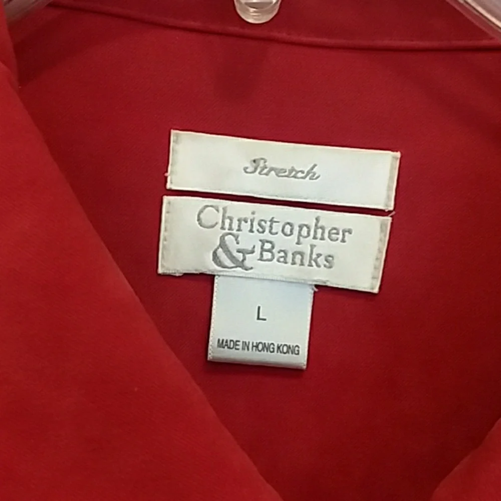 Red jacket... middle‎ photo is accurate color of ja